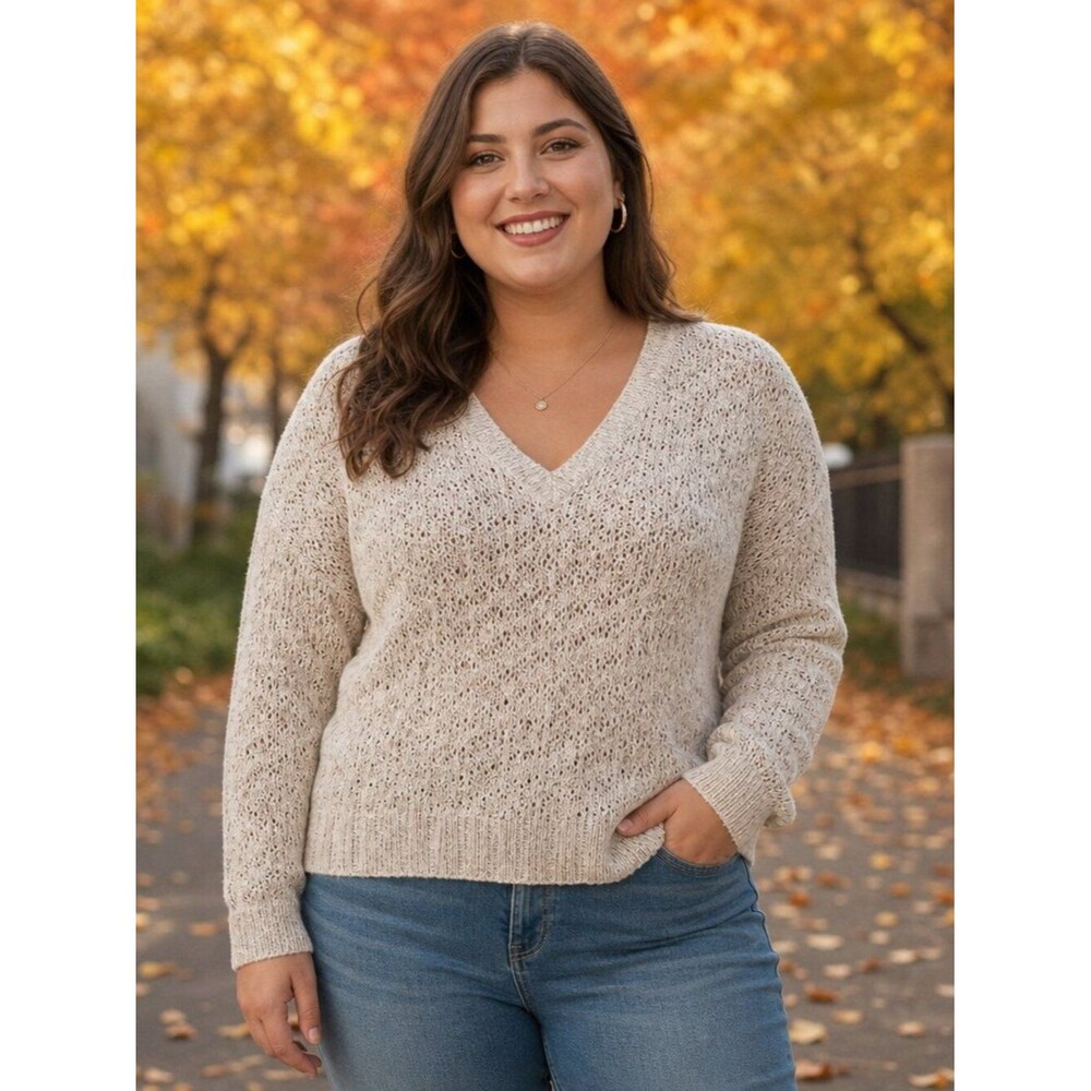 Vintage... Booth Bay Women’s V‑Neck Open‑Knit Sweater in Light Taupe – Size L